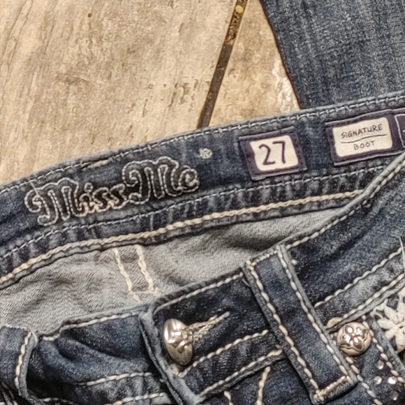 Miss Me Signature Boot Cut Jeans Size 27 - Picture 7 of 13